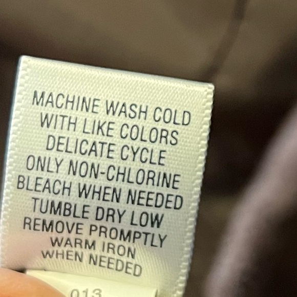 Medina Brown Women's Linen Blazer in size medium - Picture 7 of 7